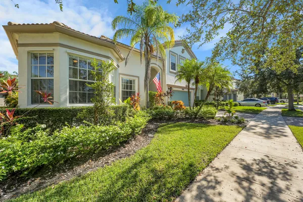 $624,900 | 11460 Southwest Fieldstone Way, Port St. Lucie, FL 34987