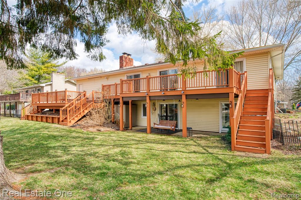 10846 Colony Pinckney, MI 48169 - Photo 54 of 58