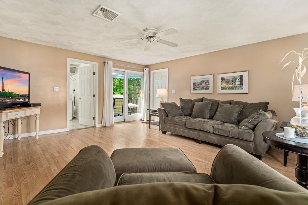 8 Spring Lane Saugus, MA 01906 - Photo 17 of 39 Gallery Image 17