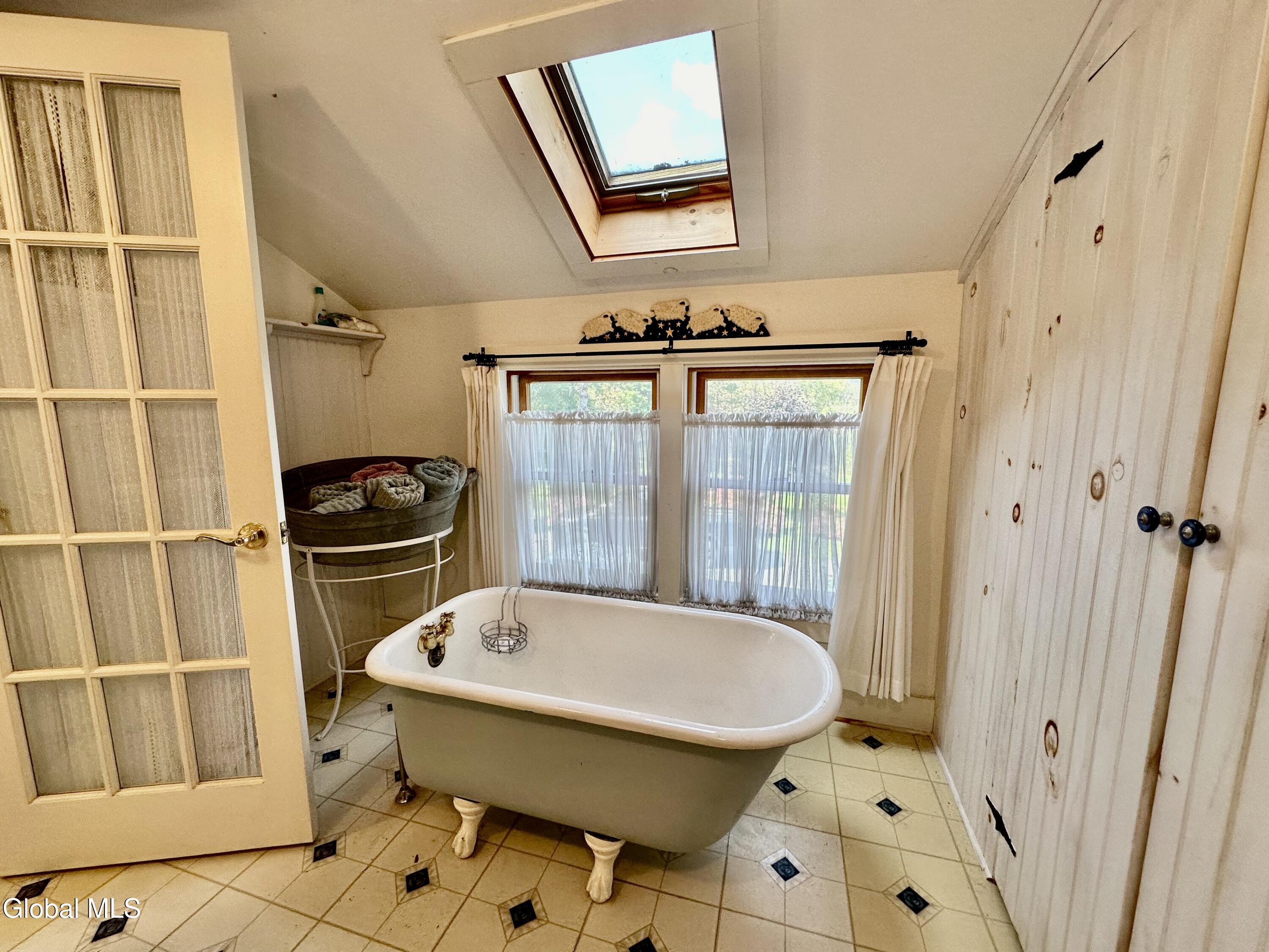 118 Old Shaker Road New Lebanon, NY 12125 - Photo 30 of 37 Carol big room bath