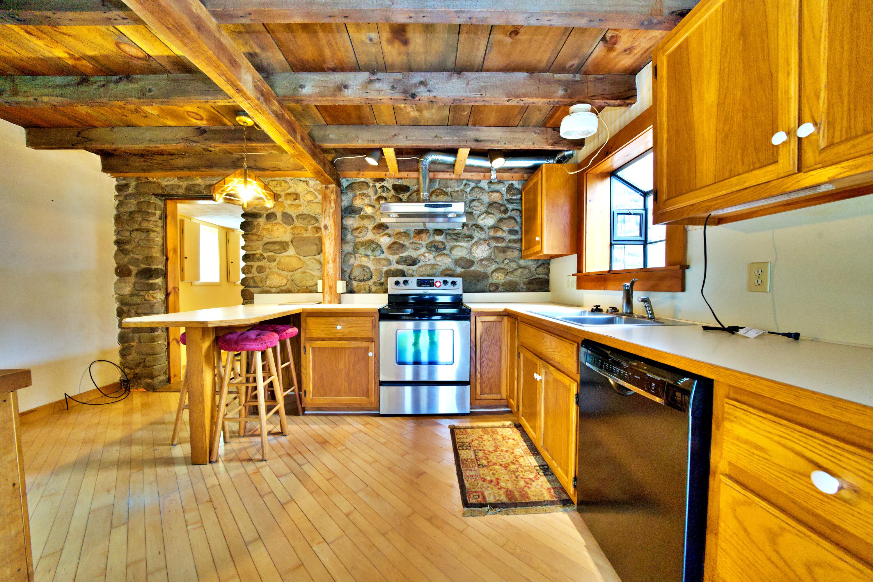 1442 State Street Bangor, ME 04401 - Photo 2 of 29 Kitchen