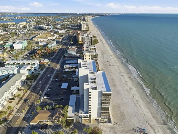 $820,000 | 15462 Gulf Boulevard, Unit 406, Madeira Beach, FL 33708