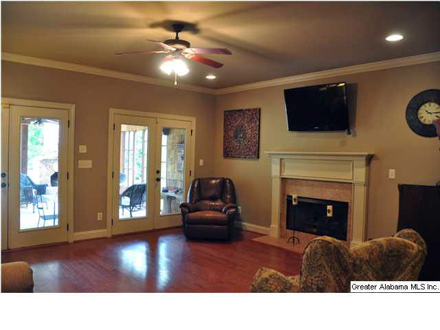 443 Heathersage Road Alabaster, AL 35114 - Photo 3 of 31