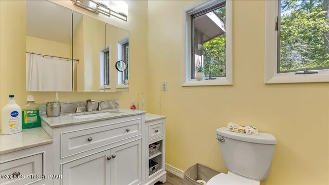 $390,000 | 130 Surrey Drive, Hawley, PA 18428