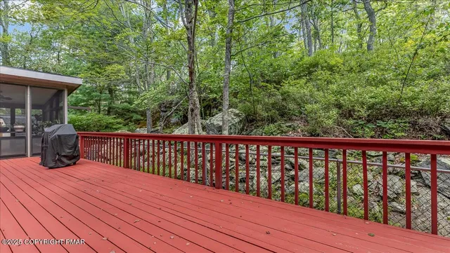 $390,000 | 130 Surrey Drive, Hawley, PA 18428