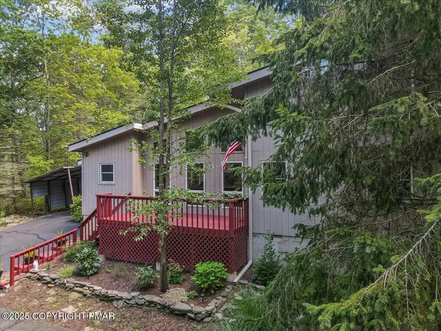 $390,000 | 130 Surrey Drive, Hawley, PA 18428