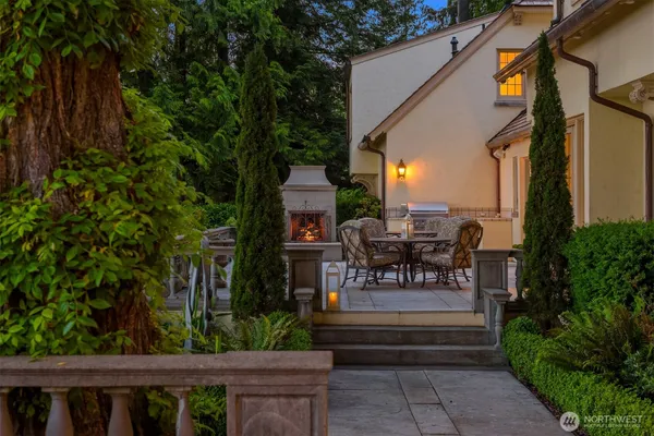 a view of table and chairs in patio of the house