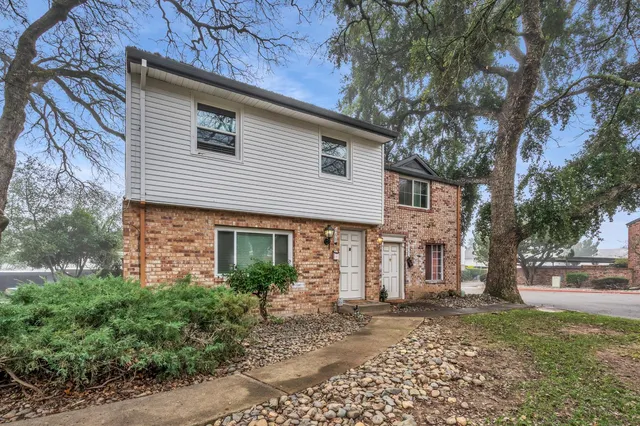 $299,999 | 6687 Greenback Lane, Citrus Heights, CA 95621