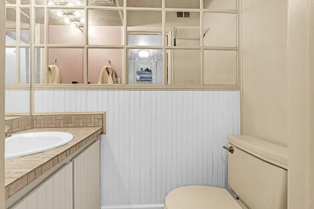 $299,999 | 6687 Greenback Lane, Citrus Heights, CA 95621