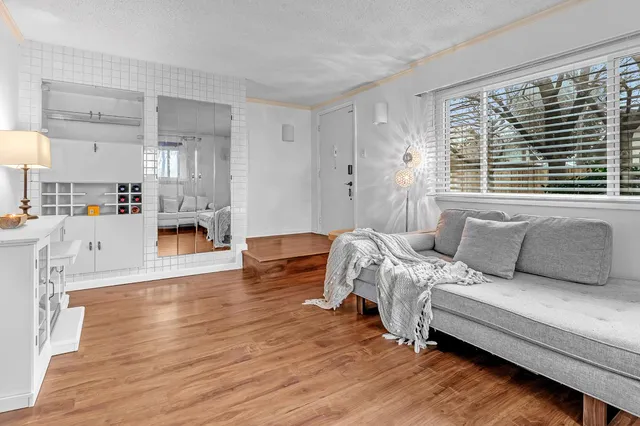 $299,999 | 6687 Greenback Lane, Citrus Heights, CA 95621