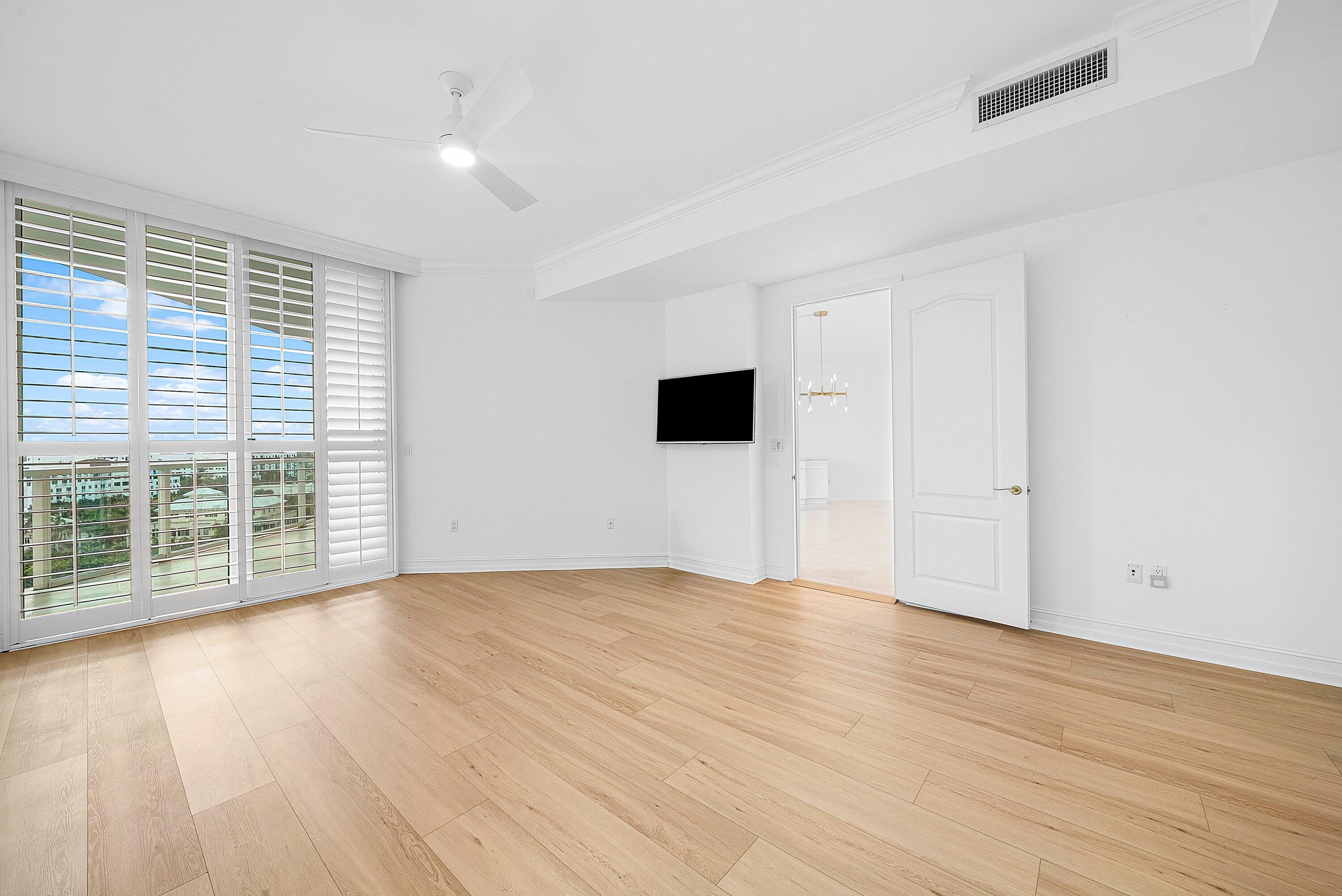 550 Southeast Mizner Boulevard, Unit B906 Boca Raton, FL 33432 - Photo 13 of 59 550 SE Mizner Blvd B906 Boca Raton FL 33