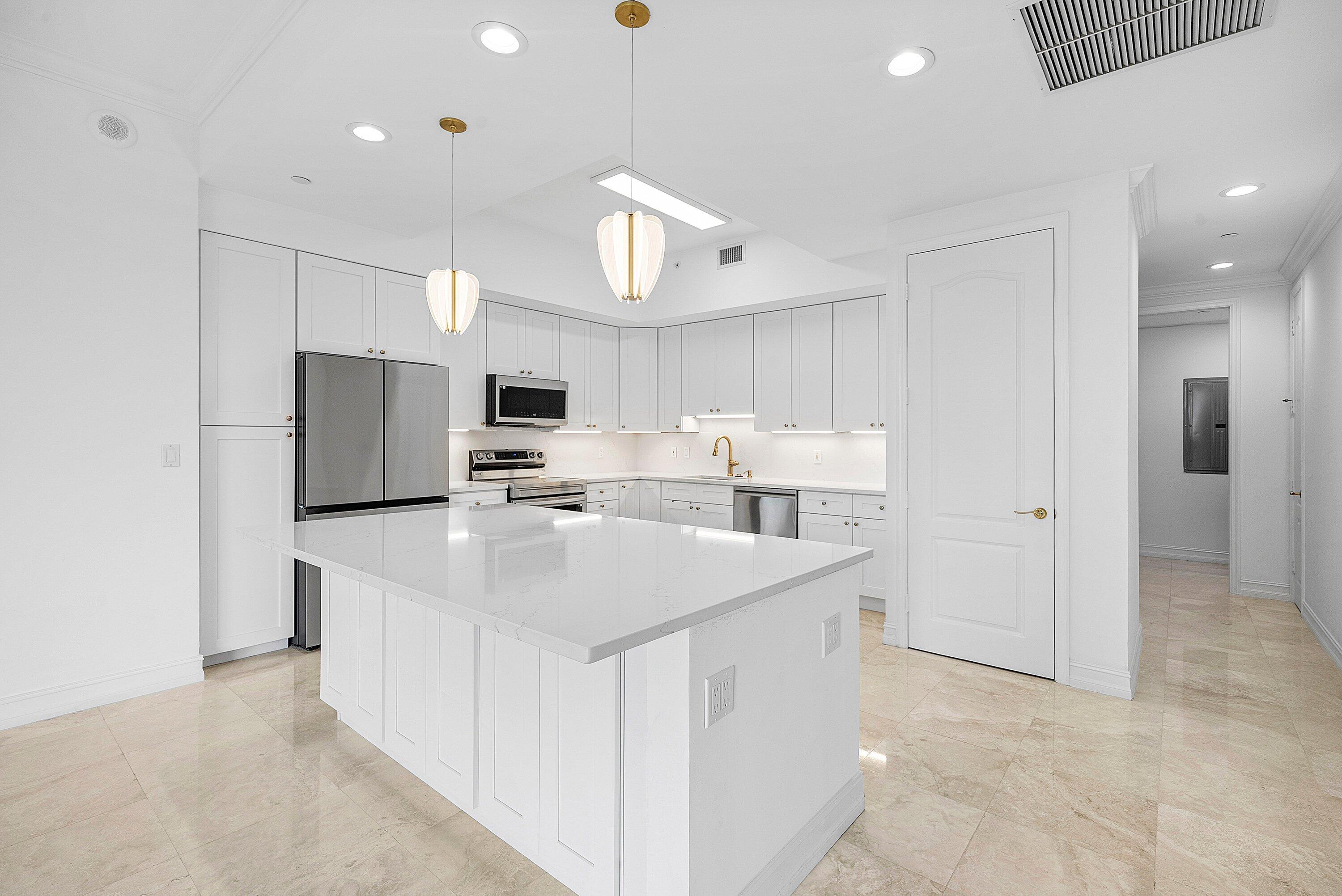 550 Southeast Mizner Boulevard, Unit B906 Boca Raton, FL 33432 - Photo 8 of 59 550 SE Mizner Blvd B906 Boca Raton FL 33