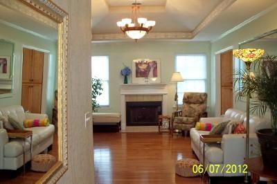 701 3rd Avenue West Springfield, TN 37172 - Photo 3 of 20 WHEN YOU ENTER, YOU SEE THE GORGEOUS HARDWOODS AND YOU WILL NOTICE THE NATURAL LIGHT IN THE LIVINGROOM!