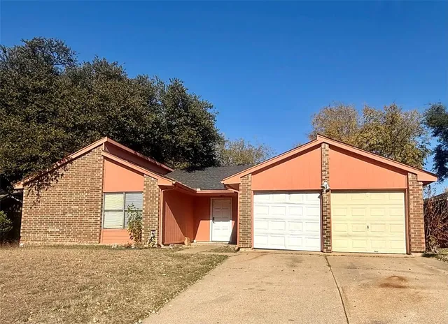 $235,000 | 2409 Springridge Drive, Arlington, TX 76014