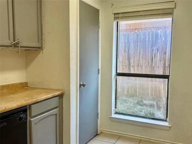 $235,000 | 2409 Springridge Drive, Arlington, TX 76014