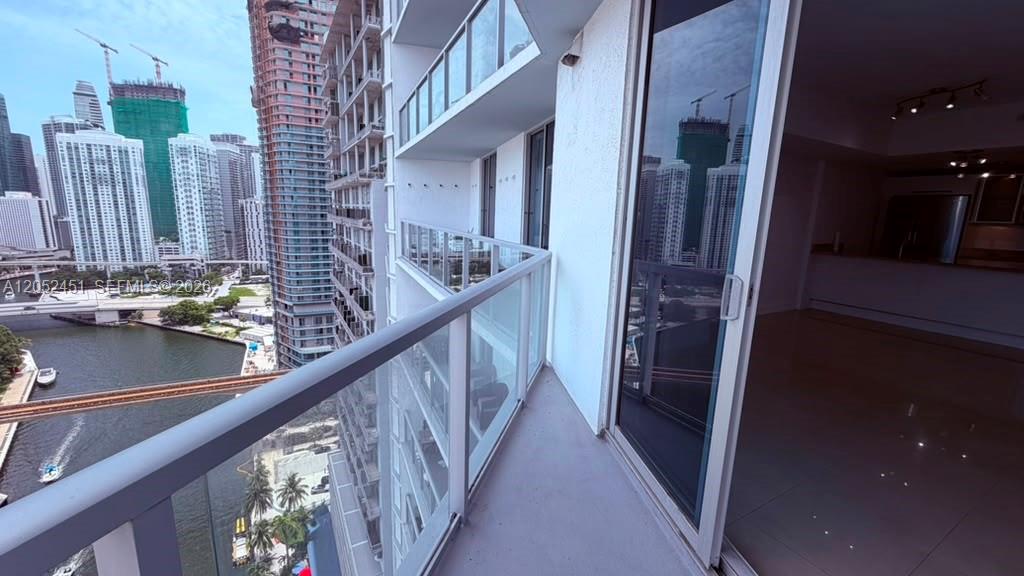 185 Southwest 7th Street, Unit 2505 Miami, FL 33130 - Photo 11 of 11