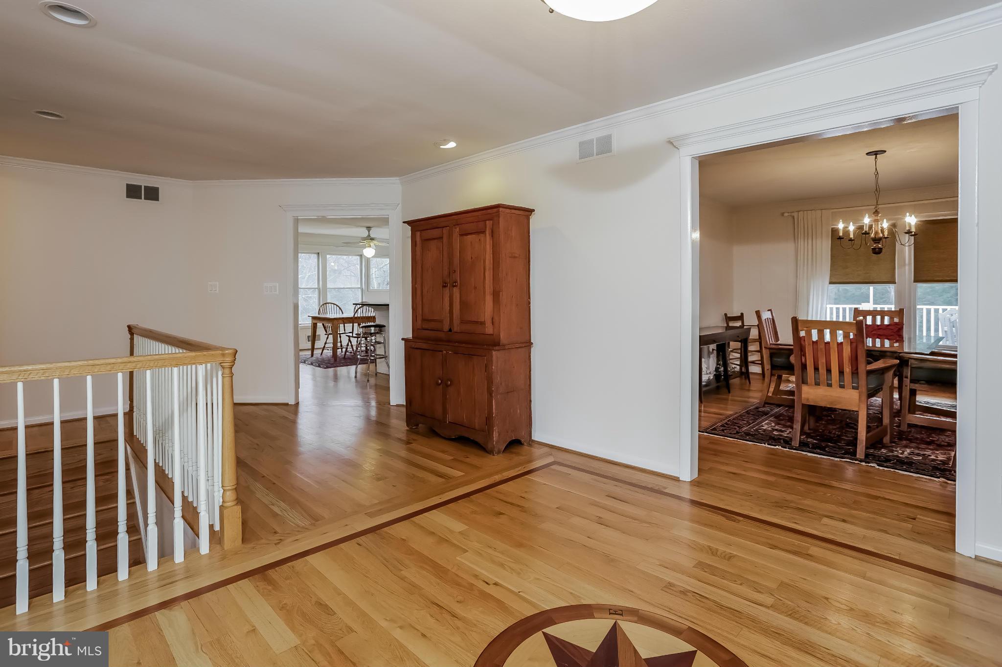 18908 Woodburn Road Leesburg, VA 20175 - Photo 3 of 24 Foyer