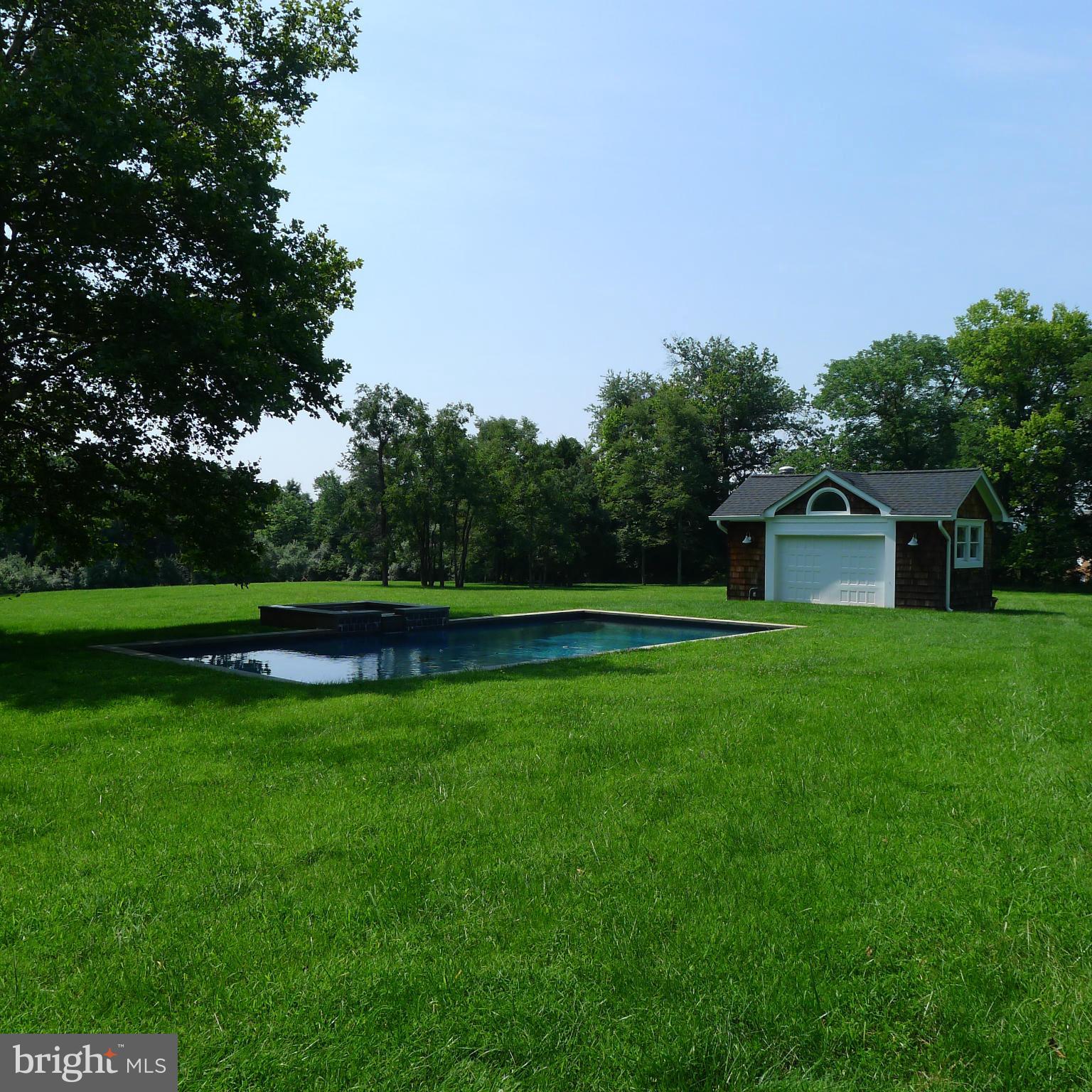 18908 Woodburn Road Leesburg, VA 20175 - Photo 22 of 24 Pool & Pool House
