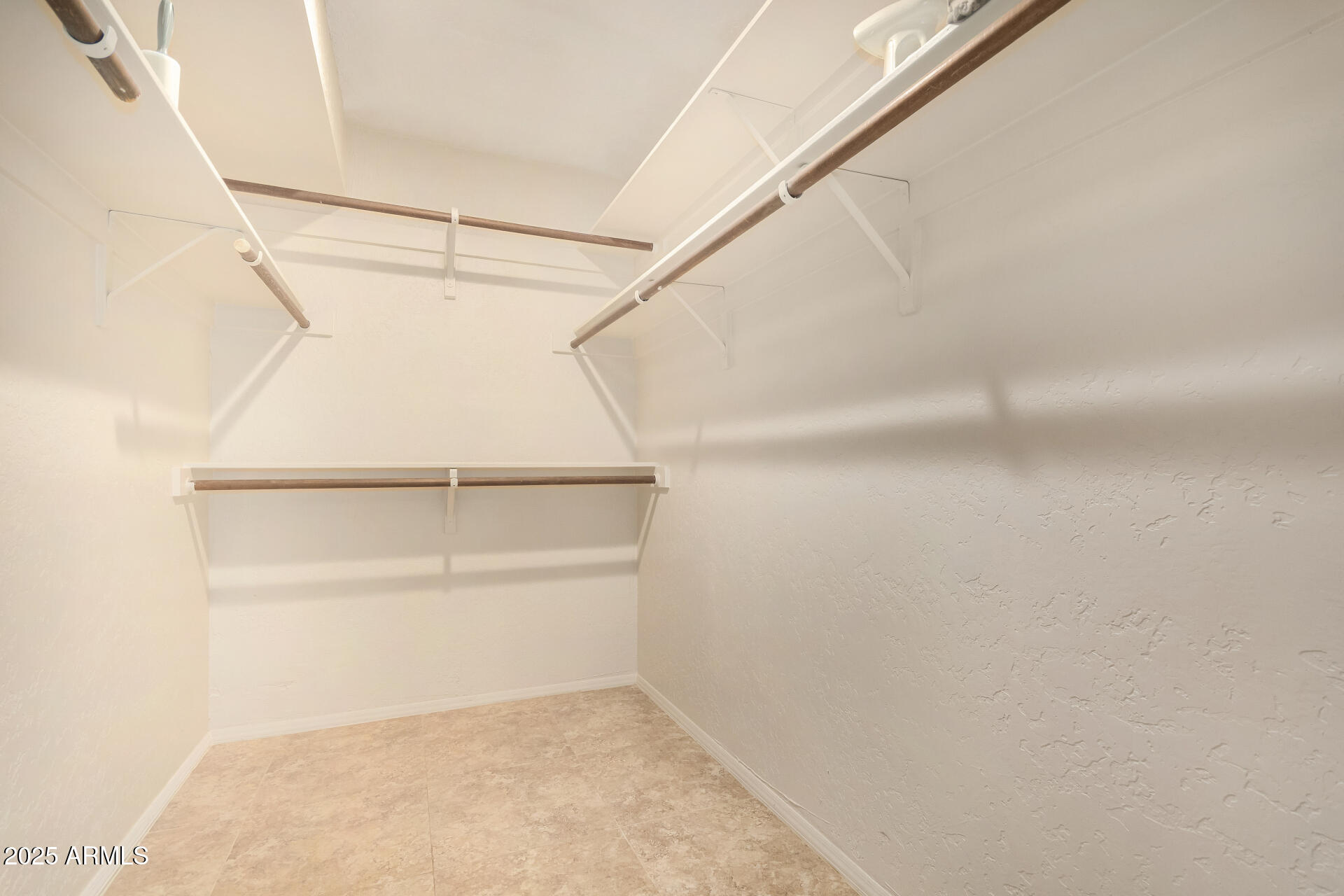 5739 East Cactus Road Scottsdale, AZ 85254 - Photo 20 of 52 a view of small space