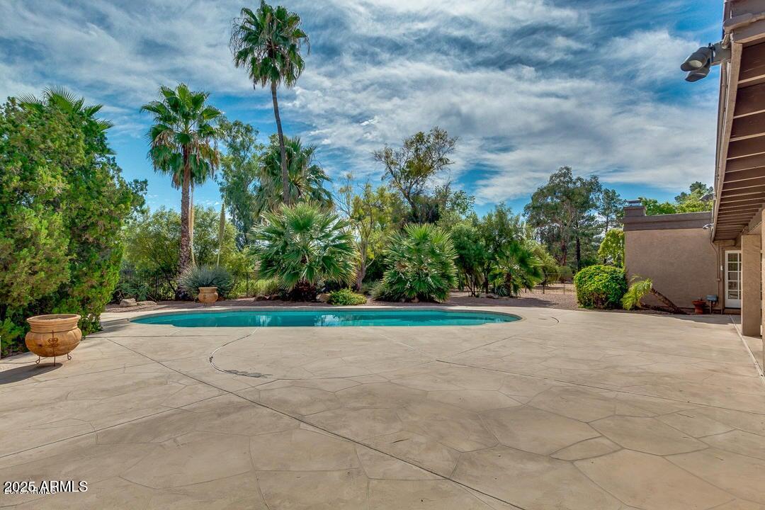 5739 East Cactus Road Scottsdale, AZ 85254 - Photo 46 of 52 a view of outdoor space and yard