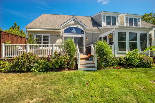 $799,000 | 6 Amberwood Court, Unit 216, Buzzards Bay, MA 02532