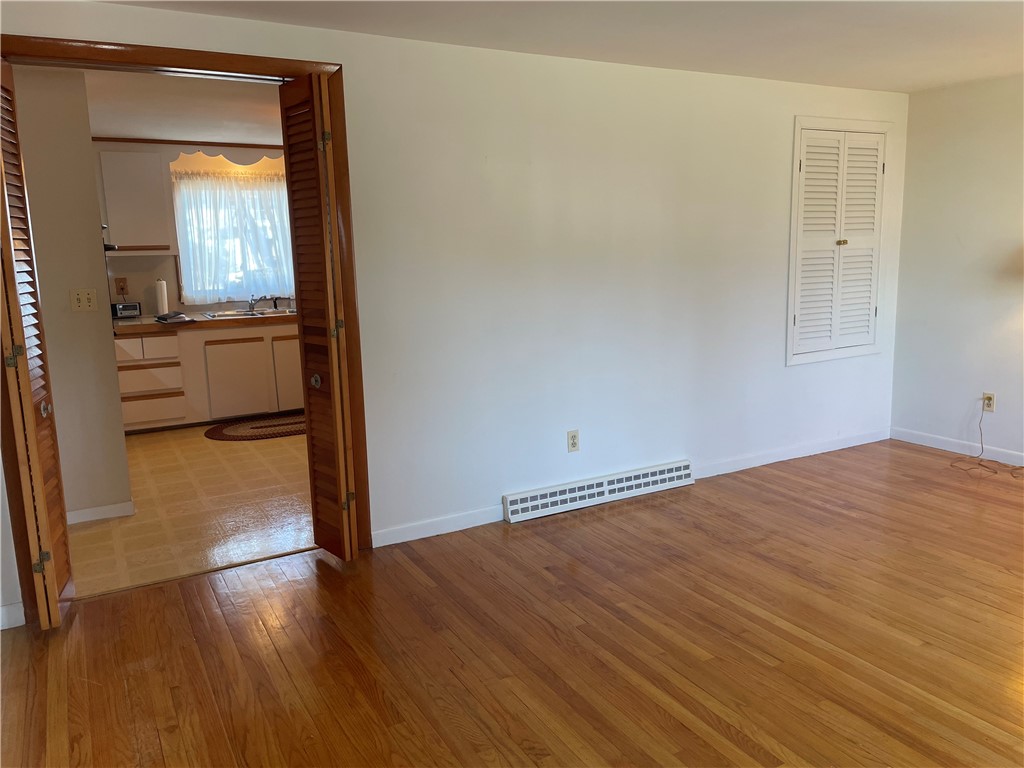 188 Fair Street Warwick, RI 02888 - Photo 7 of 22