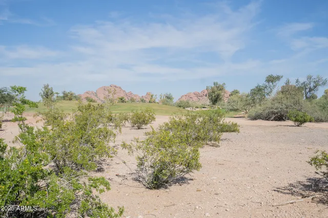 $1,595 | 5302 East Van Buren Street, Unit 1019, Phoenix, AZ 85008