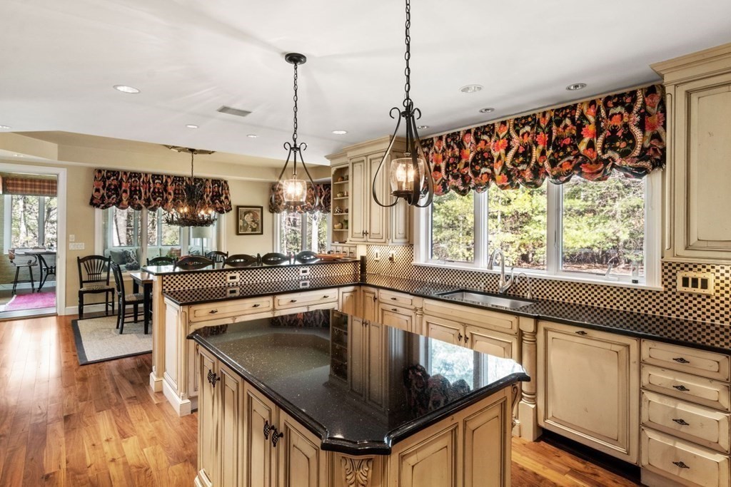 4 Long Ridge Lane Ipswich, MA 01938 - Photo 9 of 42 Gallery Image 9