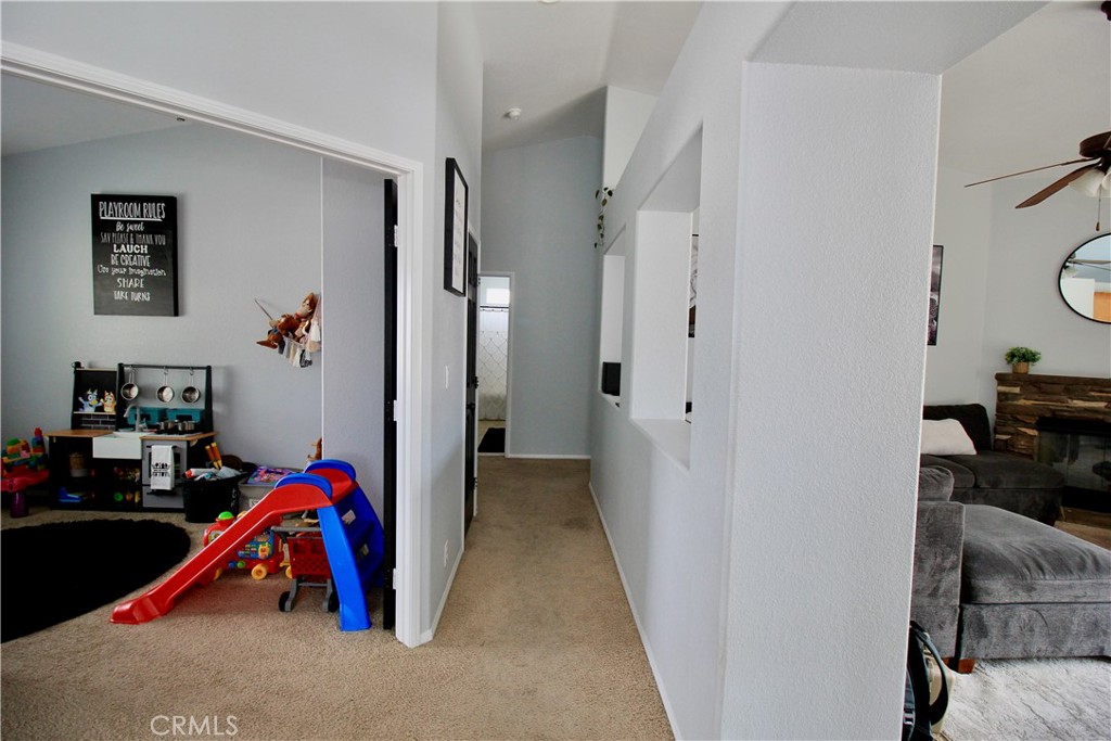 21243 Nisqually Road Apple Valley, CA 92308 - Photo 14 of 31