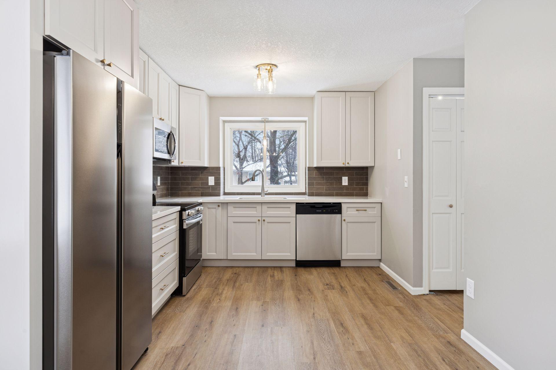 10339 Tamarack Street Northwest Coon Rapids, MN 55433 - Photo 5 of 33