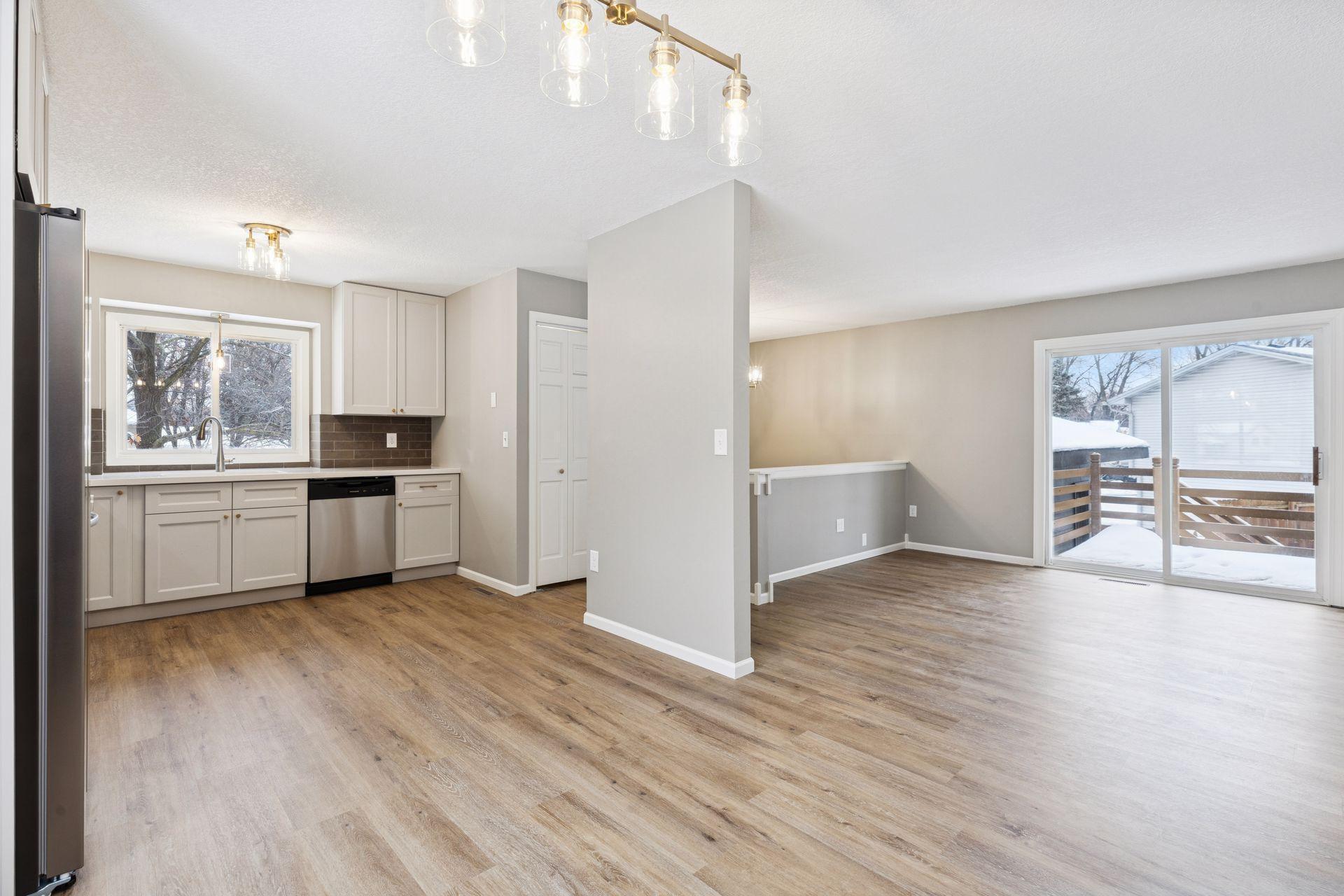 10339 Tamarack Street Northwest Coon Rapids, MN 55433 - Photo 9 of 33