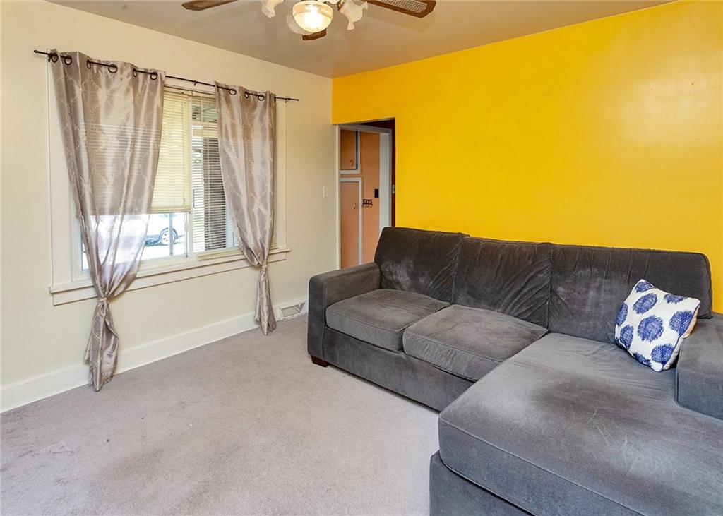 111 Delafayette Street Perryopolis, PA 15473 - Photo 3 of 21 Living Room