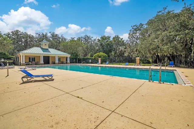 a view of an outdoor space