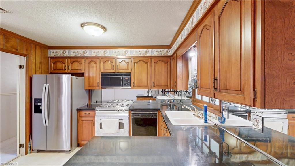 126 Apollo Circle Archdale, NC 27263 - Photo 19 of 48 kitchen