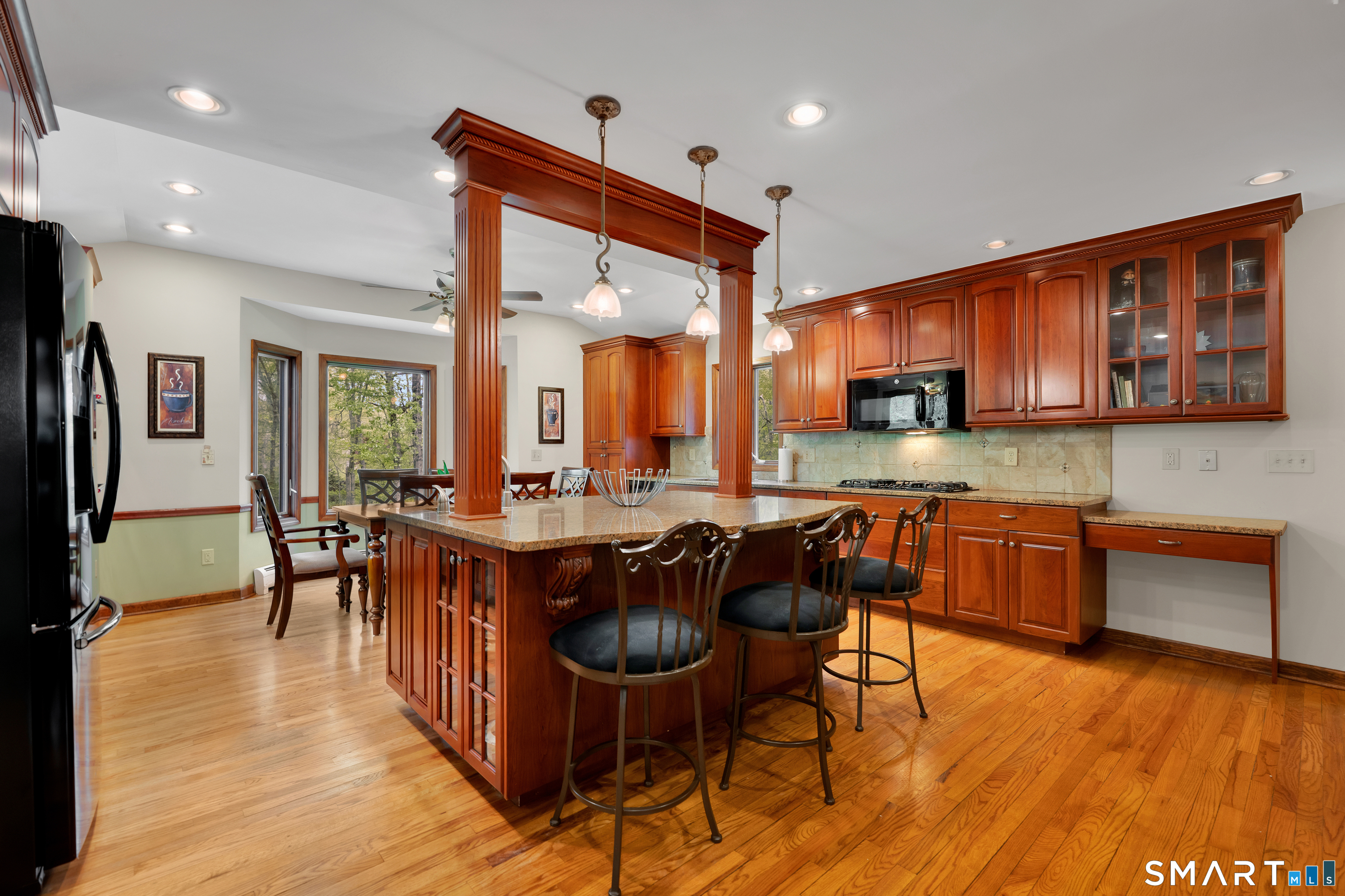 78 Benedict Road Monroe, CT 06468 - Photo 5 of 40