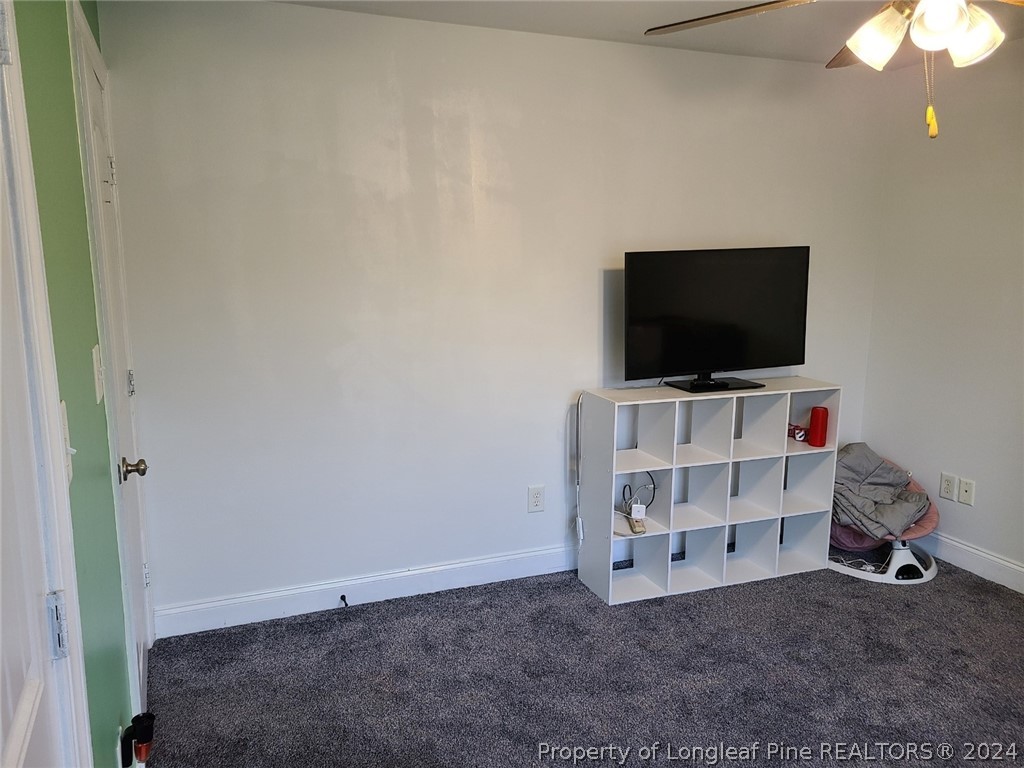5228 Spreading Branch Road Hope Mills, NC 28348 - Photo 28 of 37 Gallery Image 28