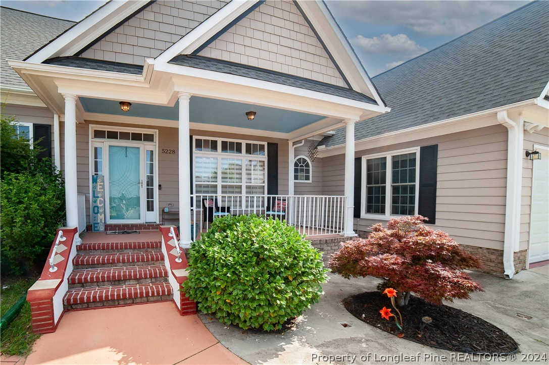 5228 Spreading Branch Road Hope Mills, NC 28348 - Photo 4 of 37 Gallery Image 4