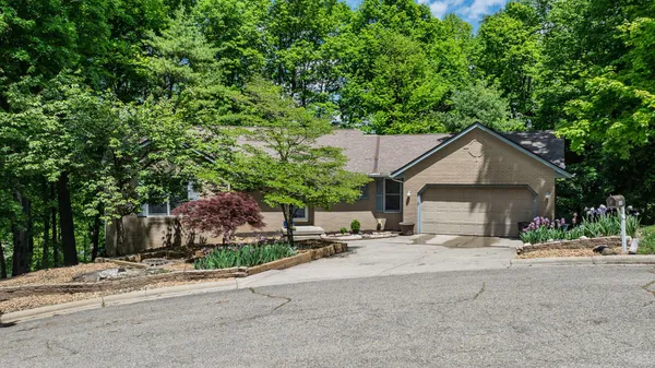 $350,000 | 1188 Howell Court, Newark, OH 43055