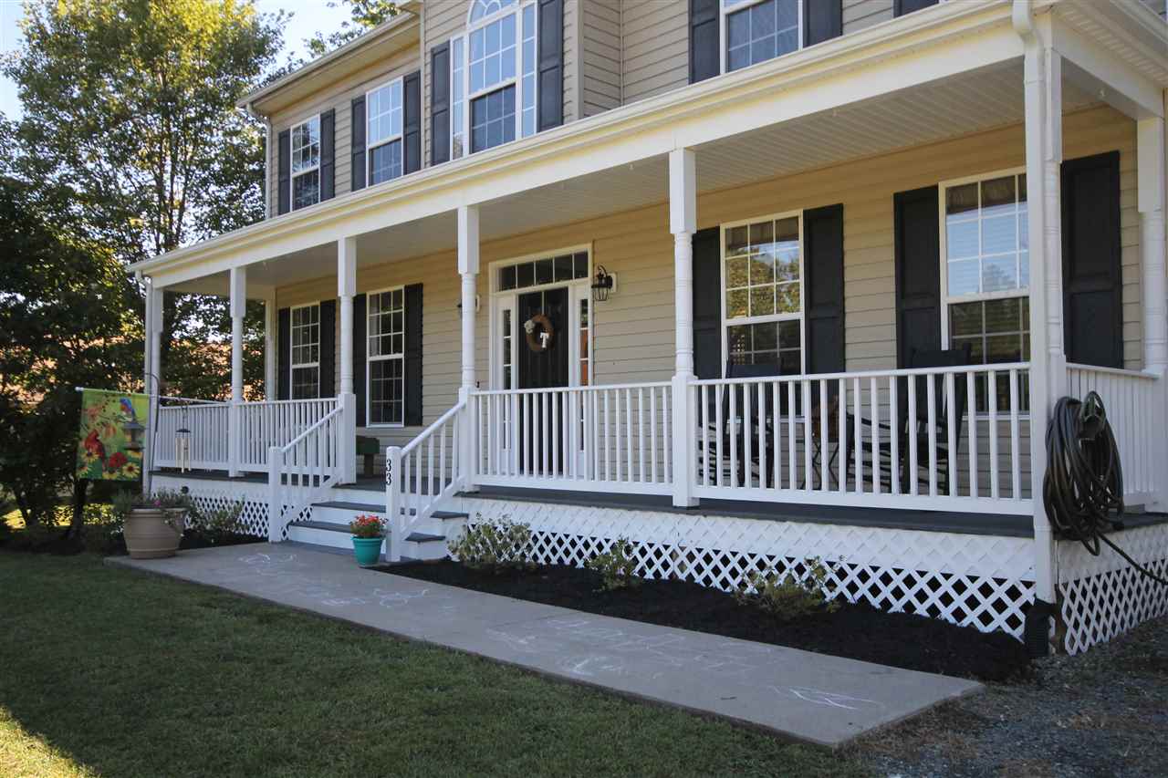 33 Haversack Road Palmyra, VA 22963 - Photo 3 of 22 front view of a house with a deck