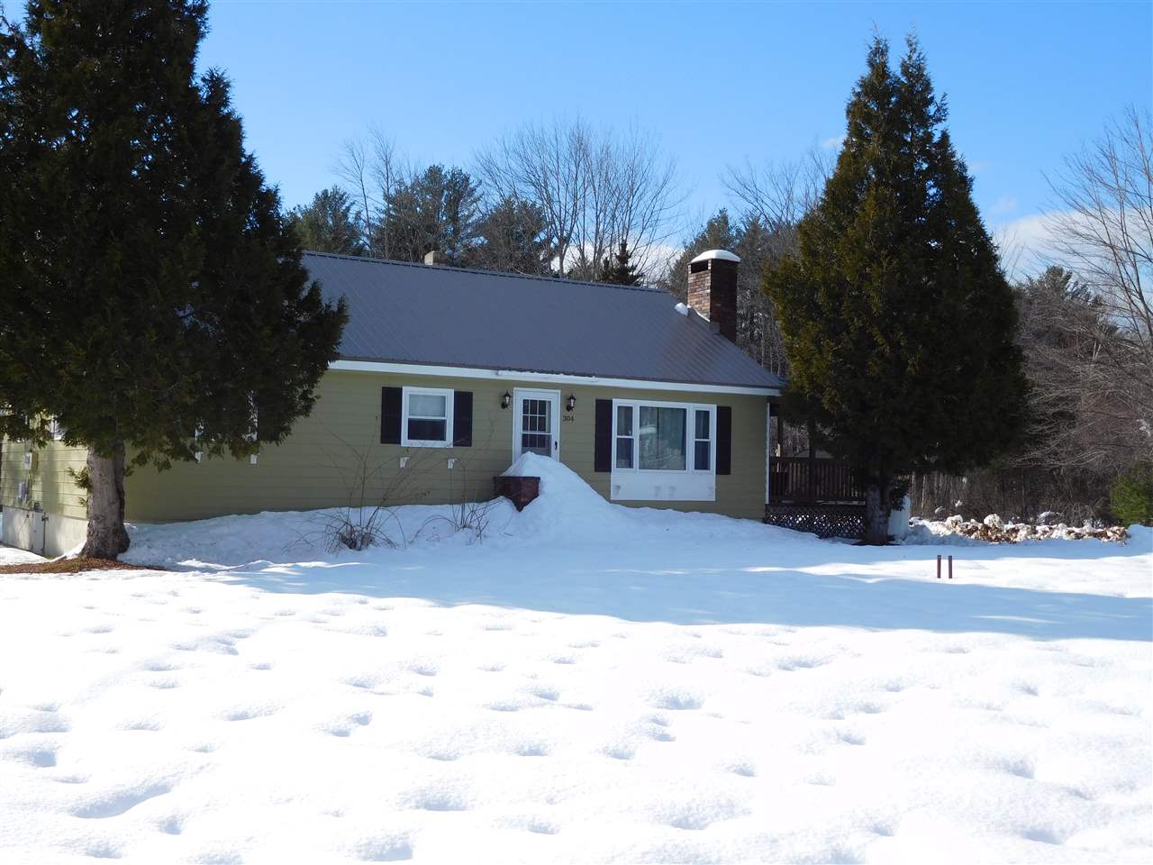304 Eaton Road Conway, NH 03818 - Photo 2 of 18