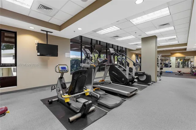 $2,900 | 8395 Southwest 73rd Avenue, Unit 105, Miami, FL 33143