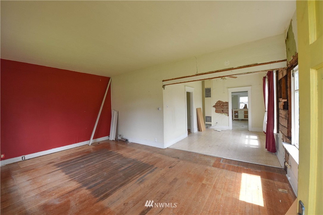 1531 Rockefeller Avenue Everett, WA 98201 - Photo 4 of 19