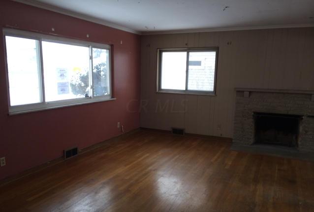 1584 Berkeley Road Columbus, OH 43207 - Photo 2 of 11