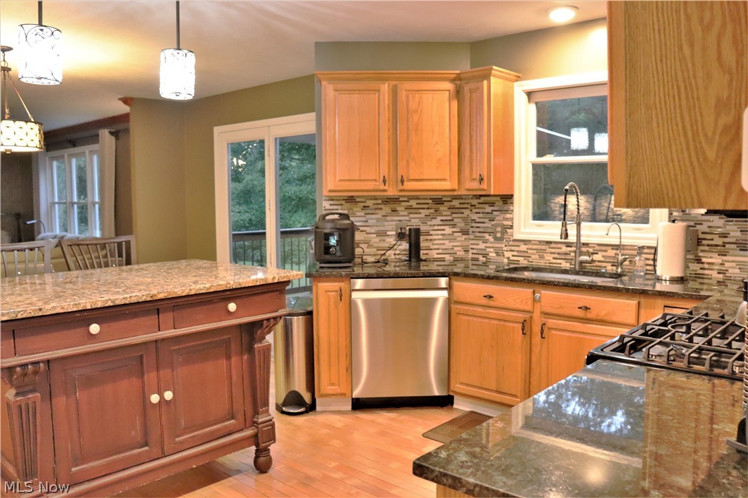 8360 Kinsman Road Novelty, OH 44072 - Photo 6 of 35