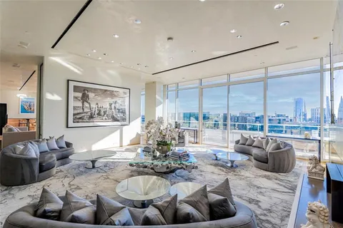 $5,995,000 | 2430 Victory Park Lane, Unit 3001, Dallas, TX 75219