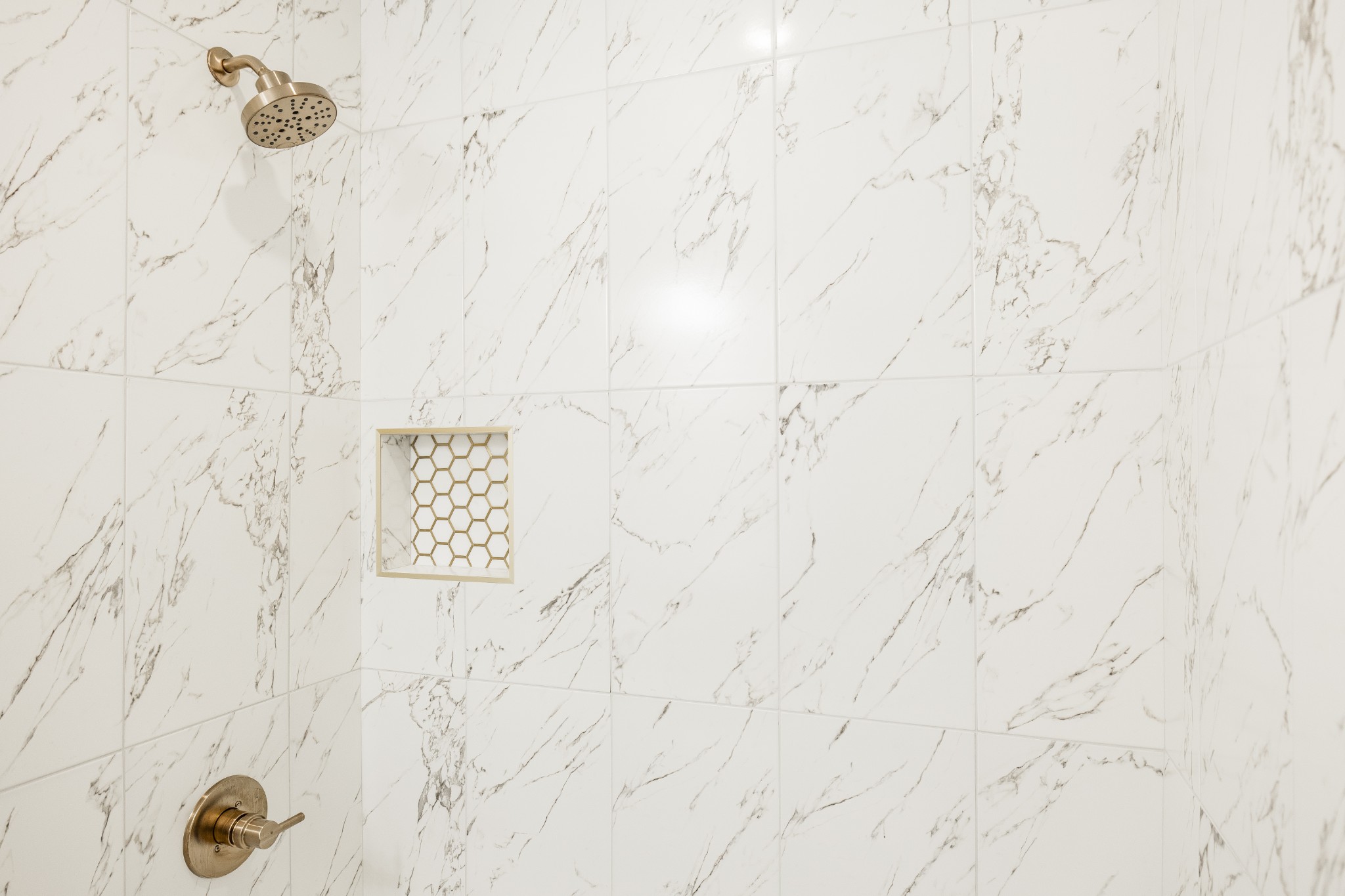 21 Vaughns Gap Road, Unit 55 Nashville, TN 37205 - Photo 16 of 35 a wall with a shower