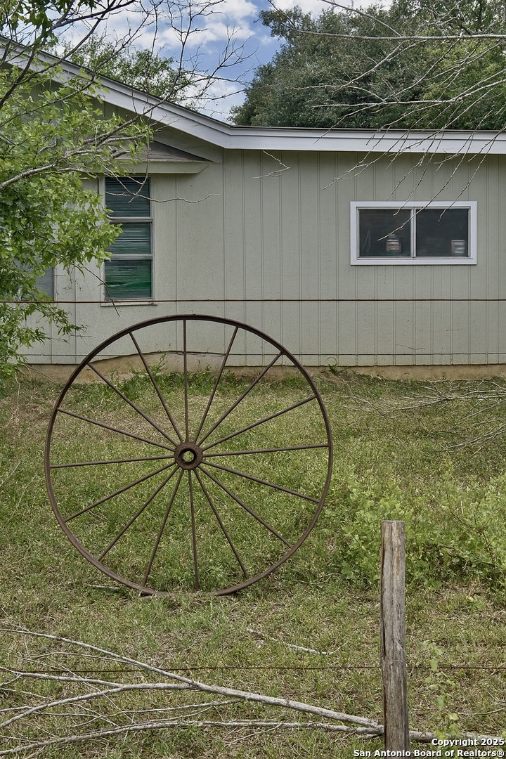 21 Wasp Creek Road Boerne, TX 78006 - Photo 5 of 25