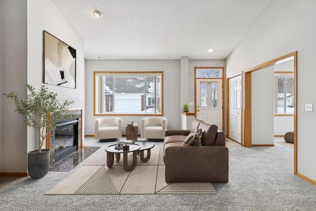 $295,000 | 19708 Meadowlark Way, Unit 214, Farmington, MN 55024