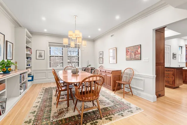 $2,100,000 | 985 Memorial Drive, Unit 303, Cambridge, MA 02138