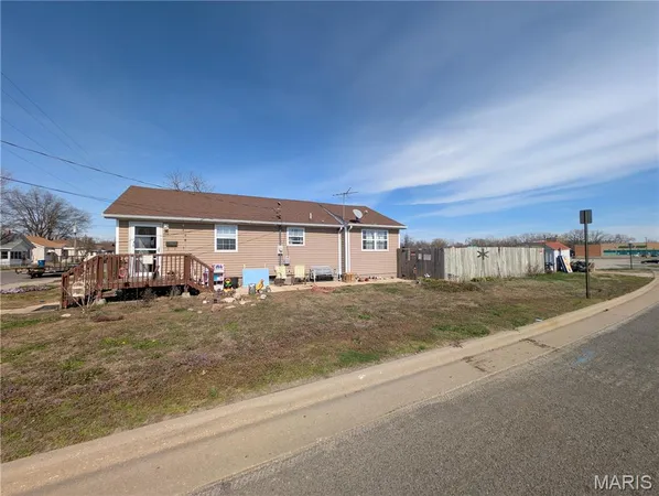 $85,000 | 112 Virginia Street, East Alton, IL 62024